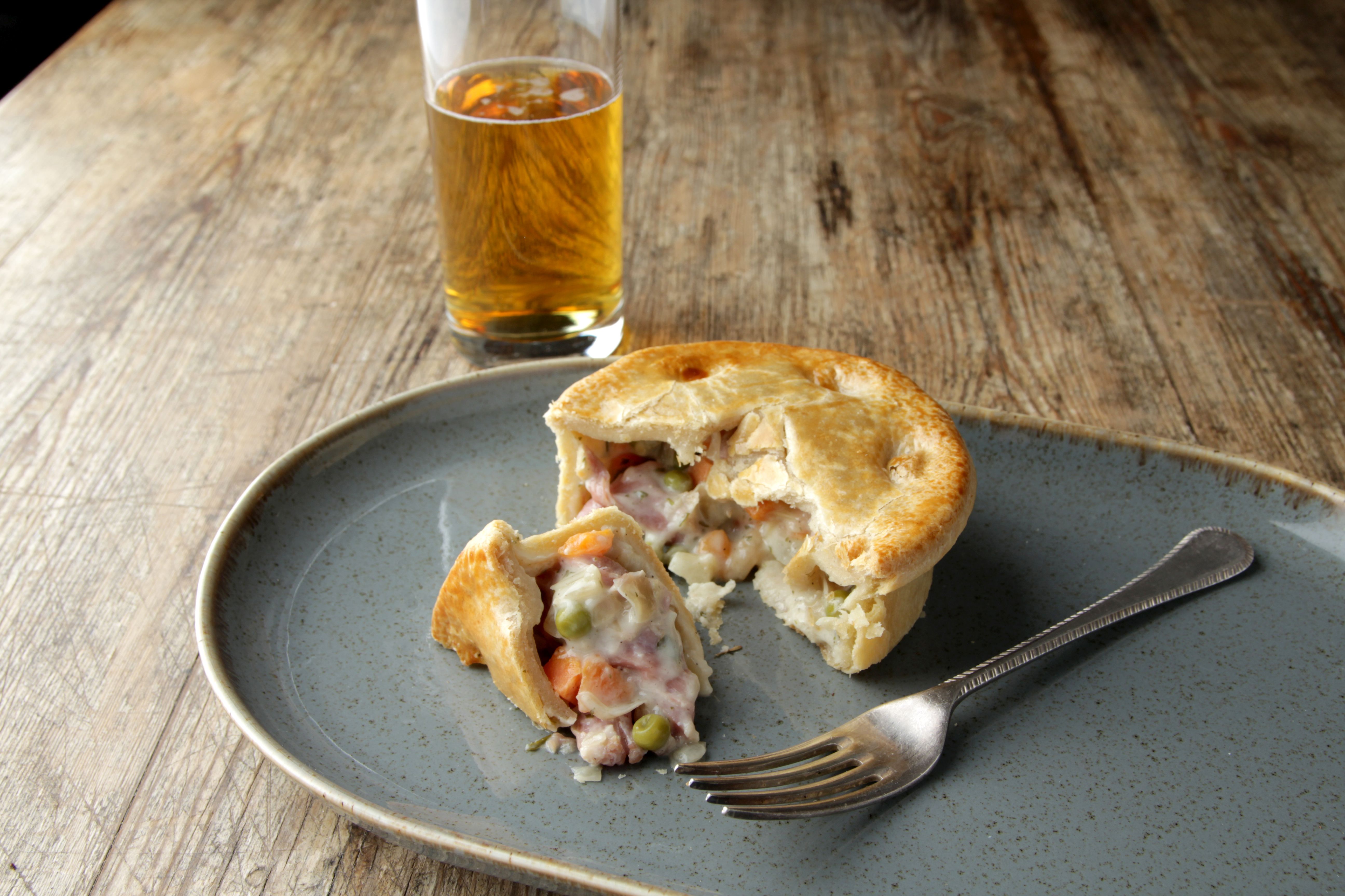 Tom's Pies Ham Hock & Pea Little and Cull