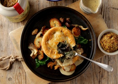 Tom’s Pies Mushroom & Spinach with White Truffle Oil (V)